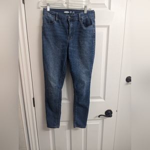 Old Navy high waisted Super Skinny Jeans (stretch)